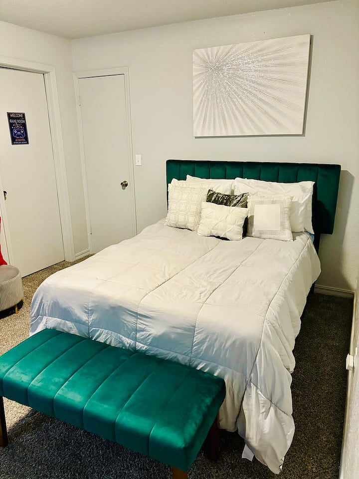 Furnished Finder property 854947_1 photo 9