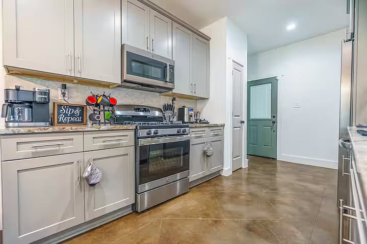 Furnished Finder property 854967_1 photo 11