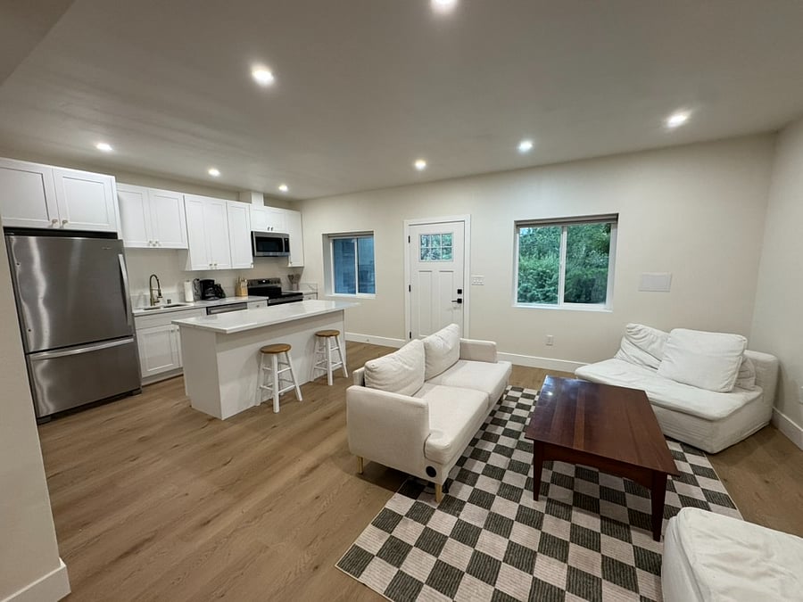 Furnished Finder property 854995_1 photo 3