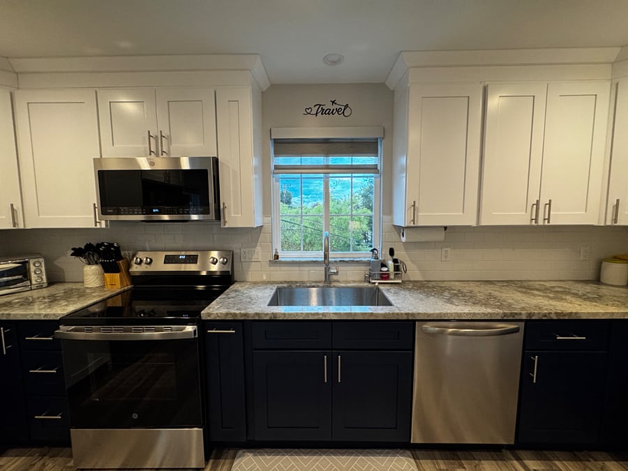 Full kitchen with stove/range, microwave, D/W