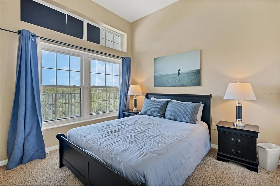 Extra Bedroom with Queen 