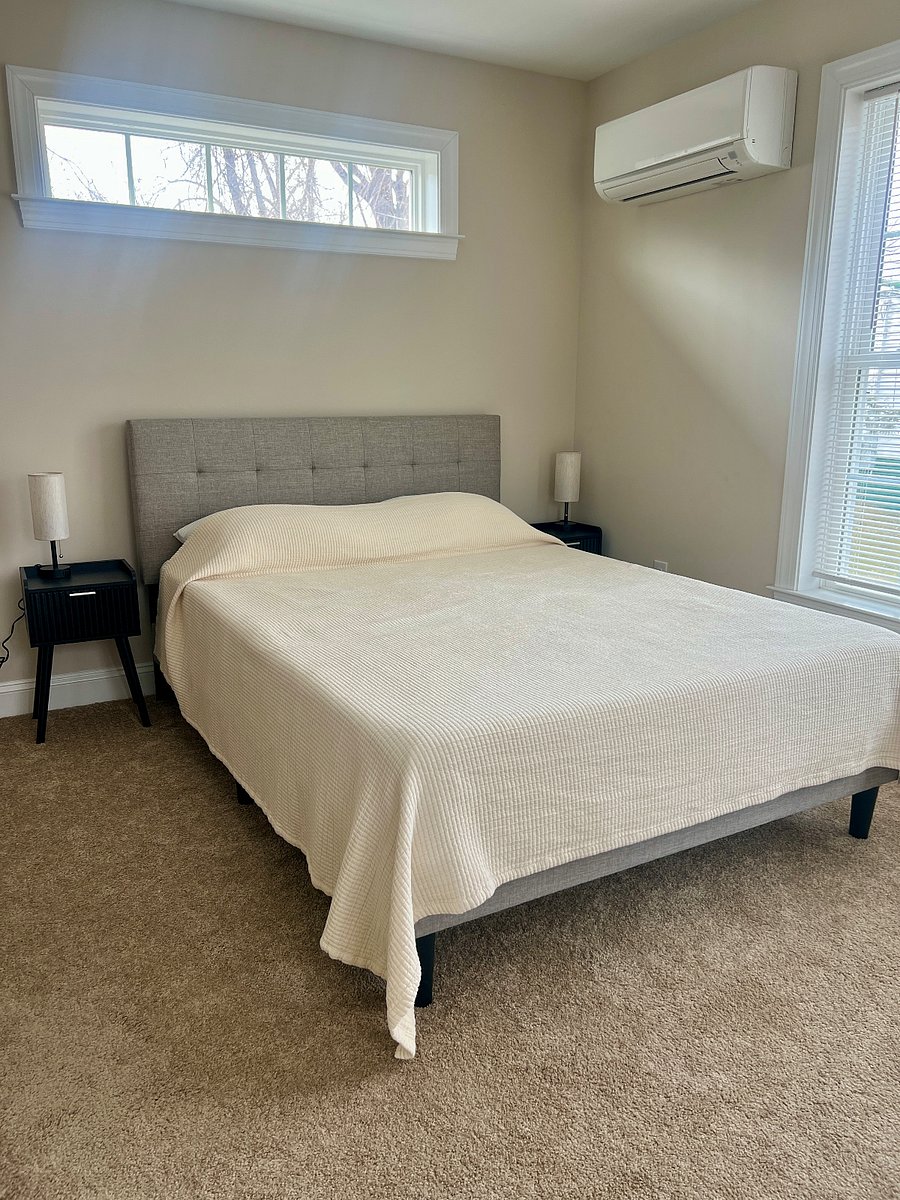Queen size bed