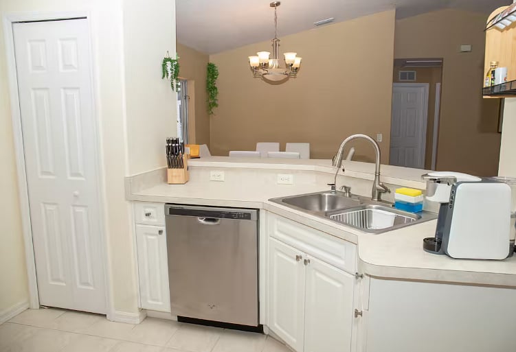 Furnished Finder property 855151_1 photo 9