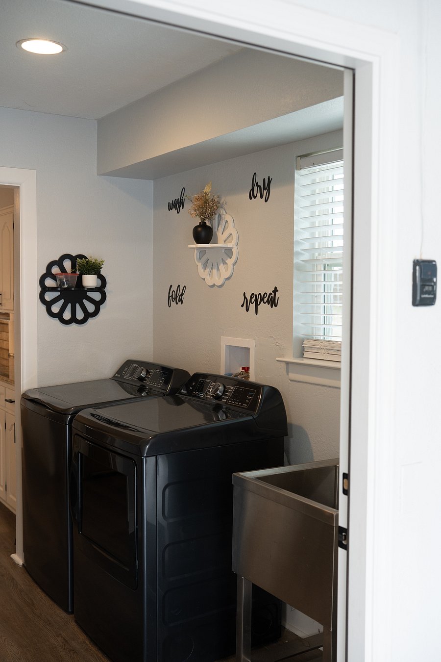 Furnished Finder property 855160_1 photo 82
