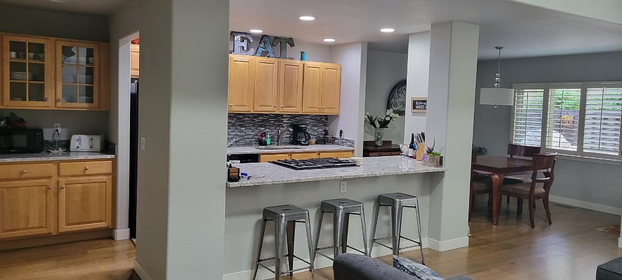 Breakfast bar