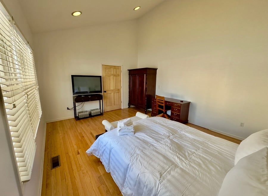 Furnished Finder property 855323_1 photo 3