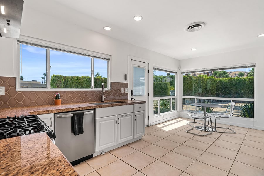 Furnished Finder property 855330_1 photo 11