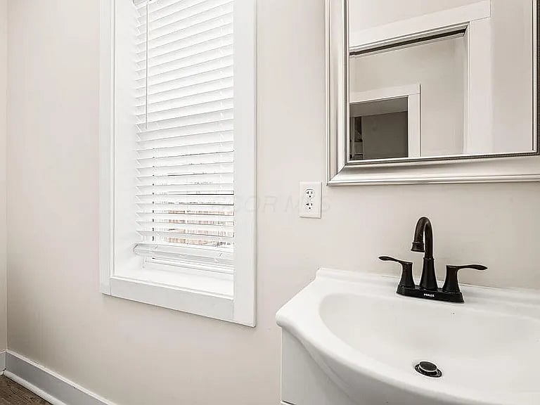 Furnished Finder property 855362_1 photo 17