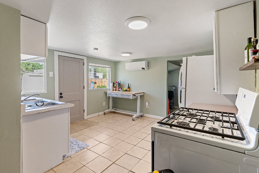 Furnished Finder property 855566_1 photo 25