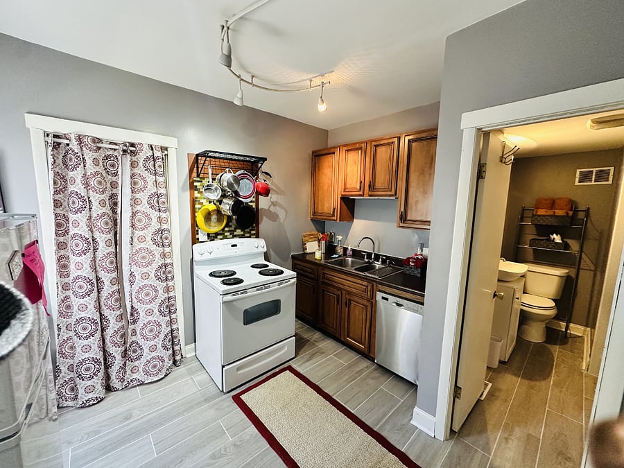 Furnished Finder property 855596_1 photo 9