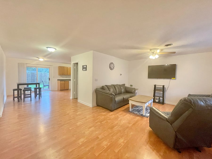Furnished Finder property 855602_1 photo 5