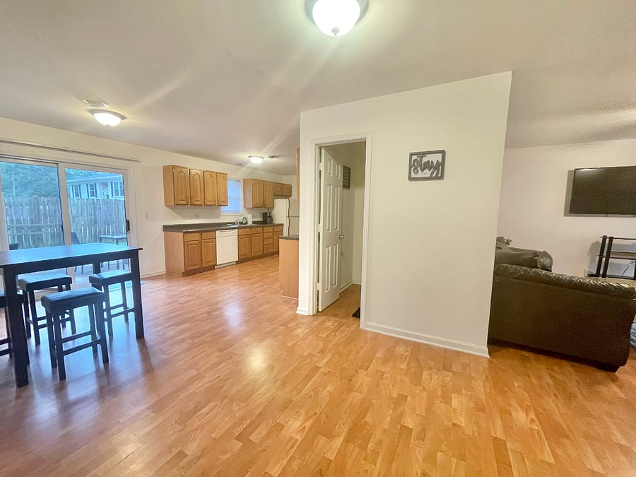 Furnished Finder property 855602_1 photo 6