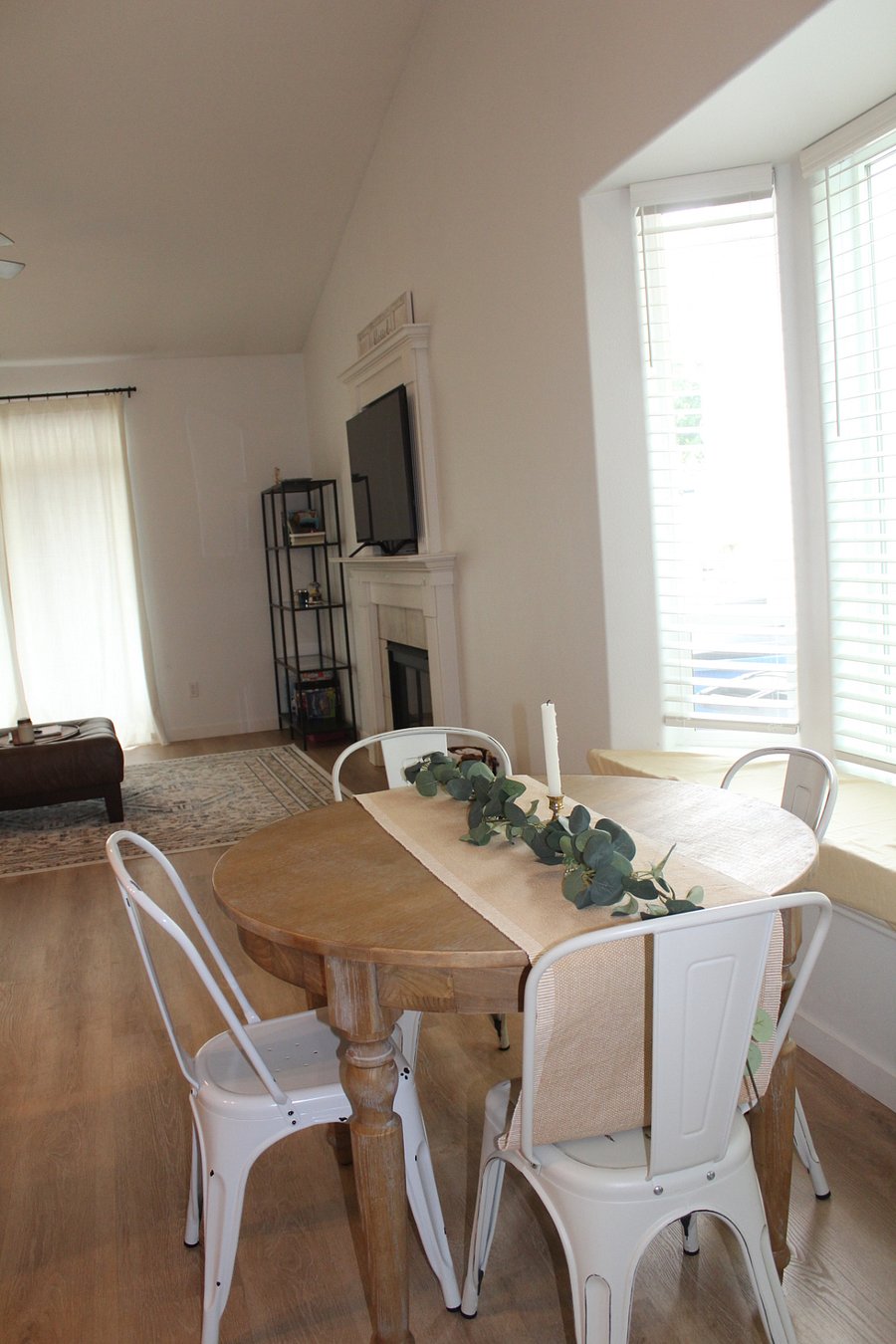 Furnished Finder property 855604_1 photo 3