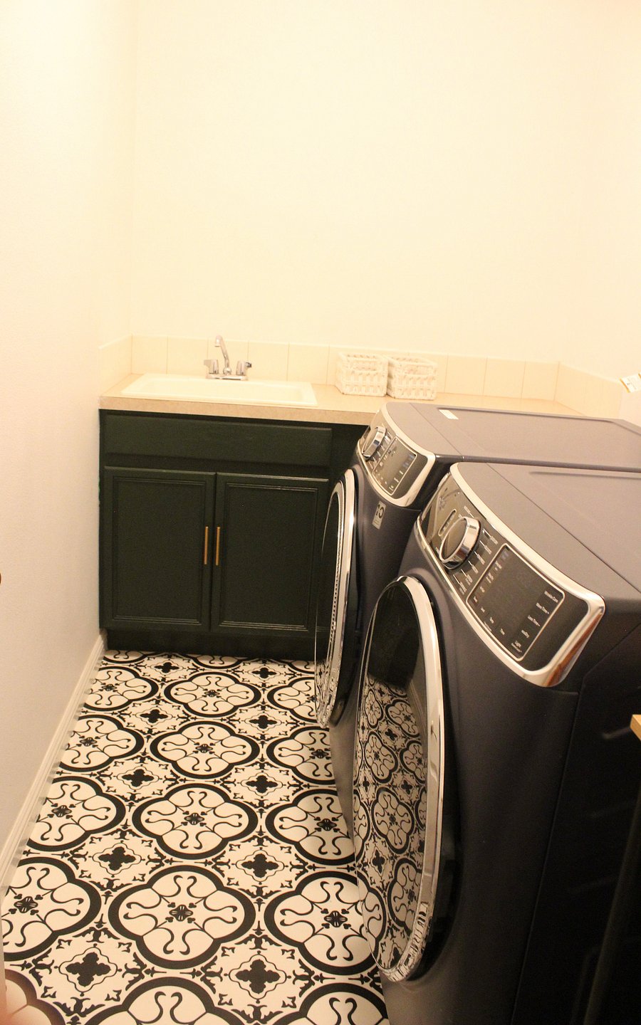 Furnished Finder property 855604_1 photo 17