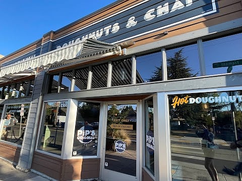 Pips donuts on Fremont