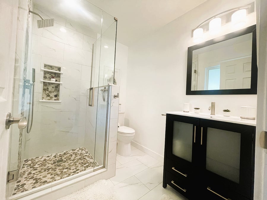Upstairs Master Bath 1