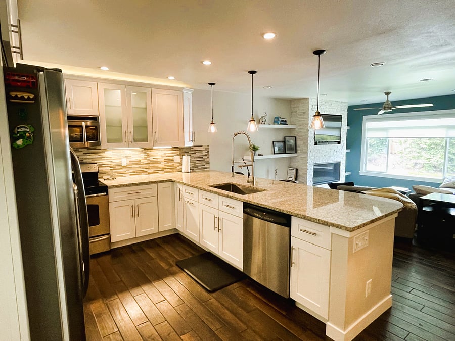 Kitchen to Living Room 