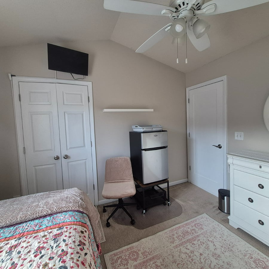 Furnished Finder property 855647_2 photo 4