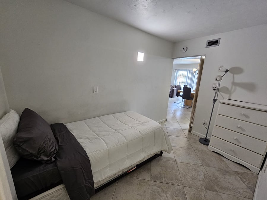 Furnished Finder property 855680_2 photo 16