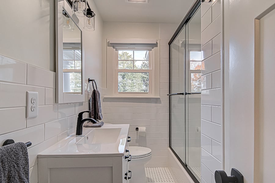 Downstairs Bath 1