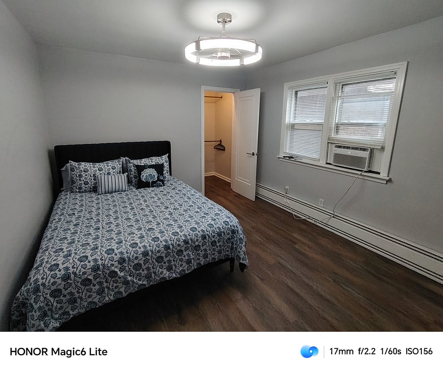 Bedroom 2 Queen (2/1 Lower)
