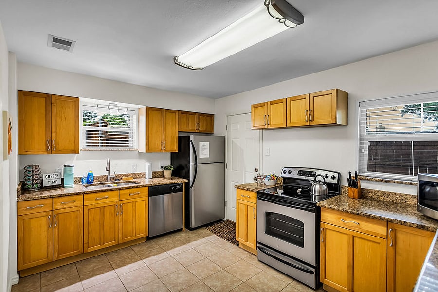 Furnished Finder property 855794_1 photo 18