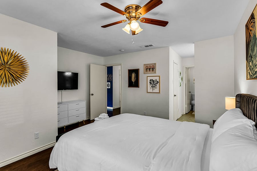 Furnished Finder property 855794_1 photo 40
