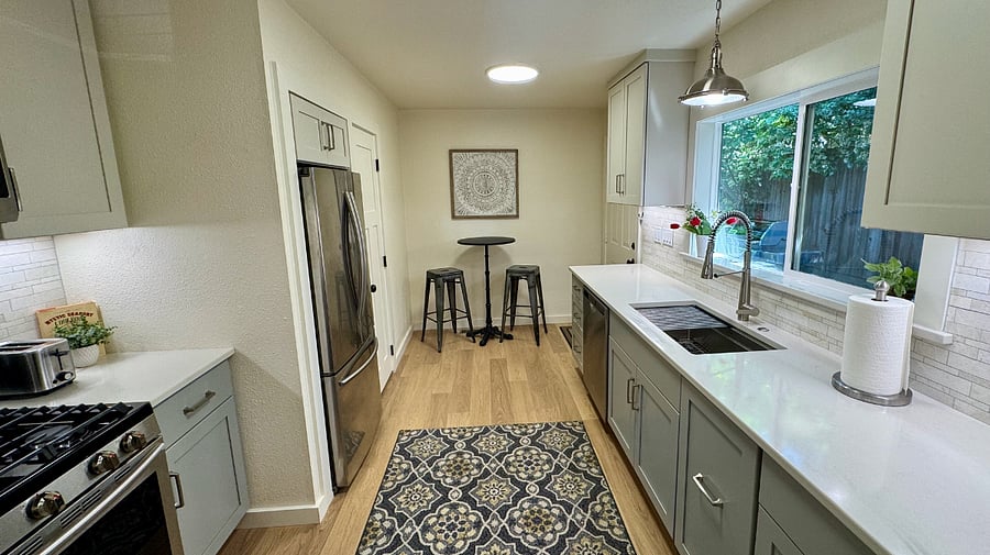 Furnished Finder property 855824_1 photo 13