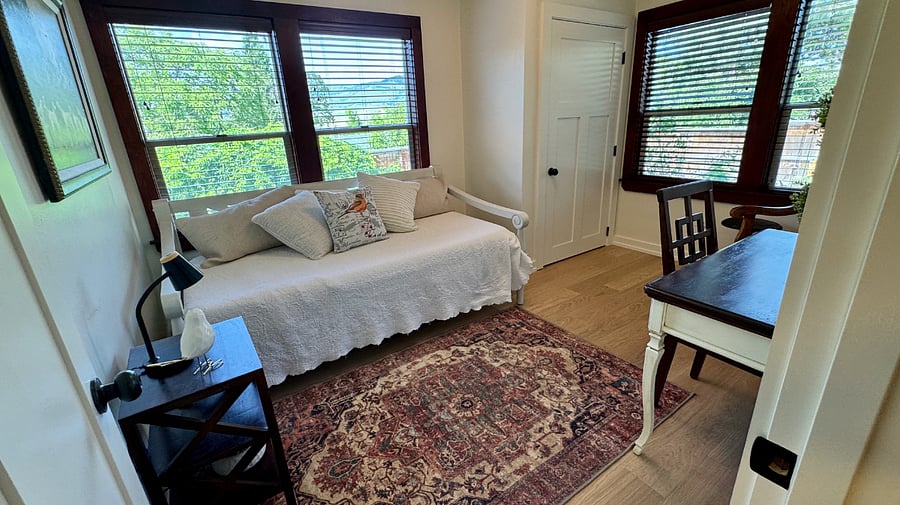 Furnished Finder property 855824_1 photo 32