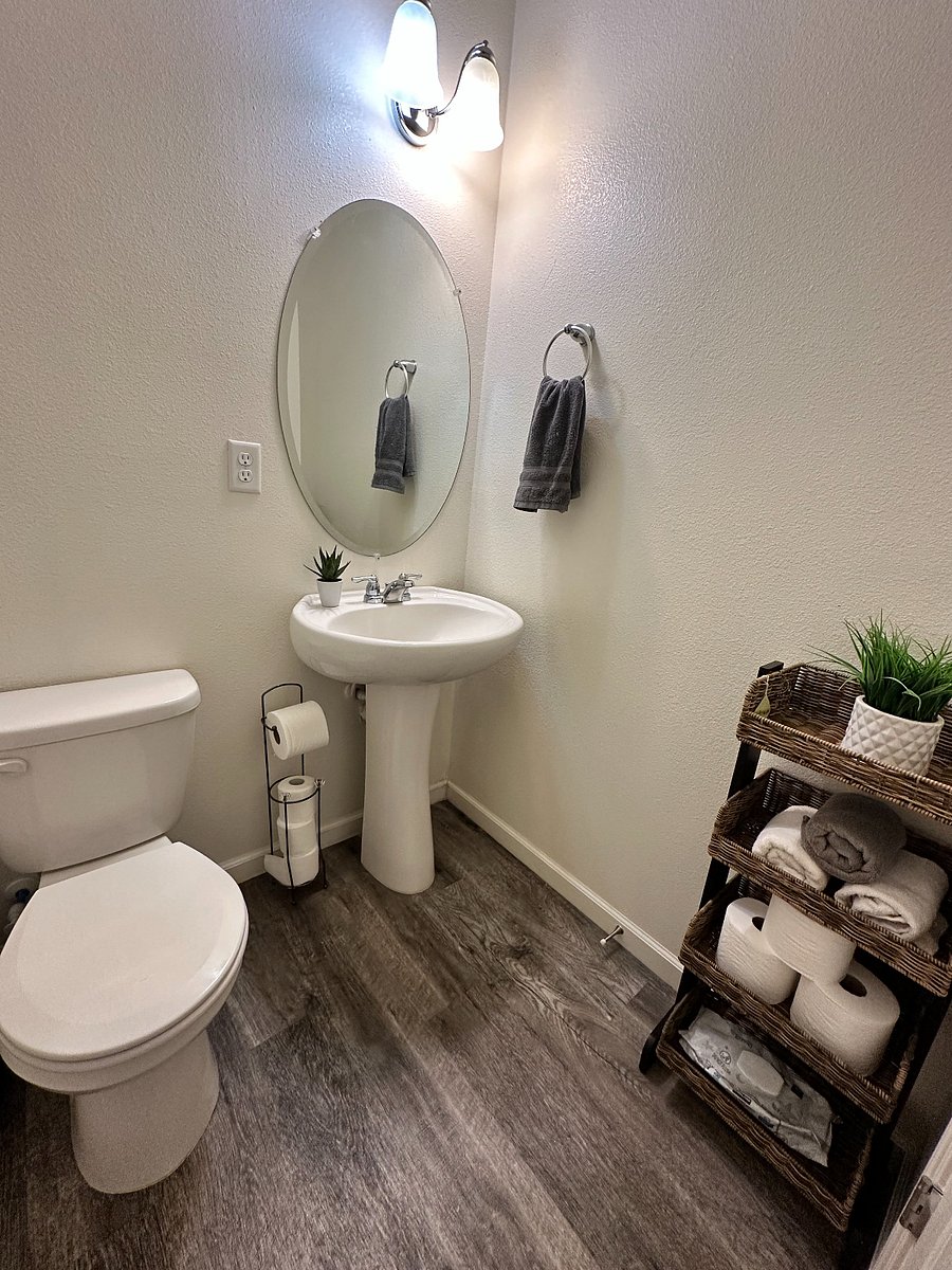 Furnished Finder property 855846_1 photo 6