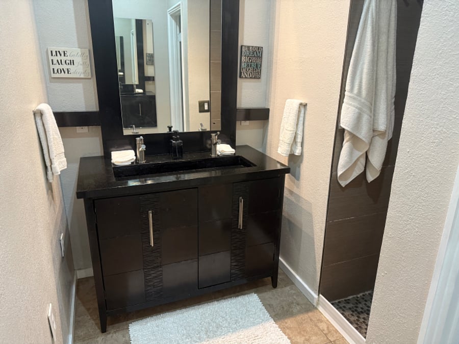 Primary Bedroom Bathroom