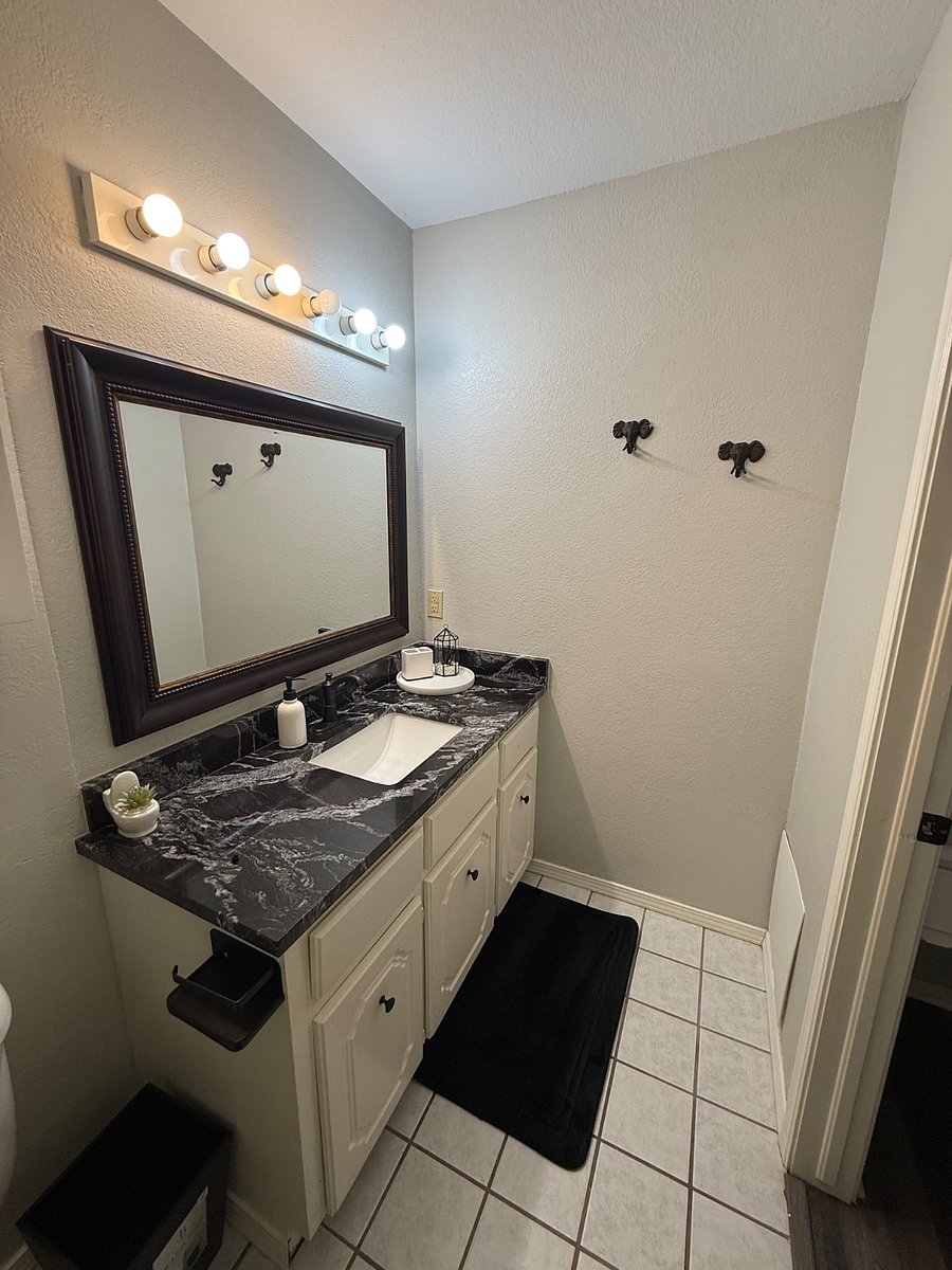 Furnished Finder property 855880_1 photo 8