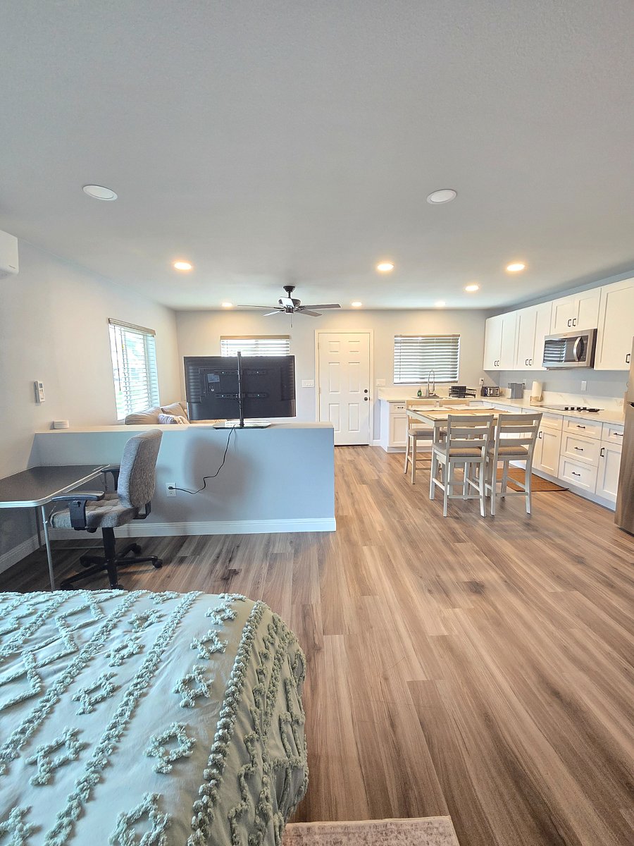 Furnished Finder property 856006_1 photo 15