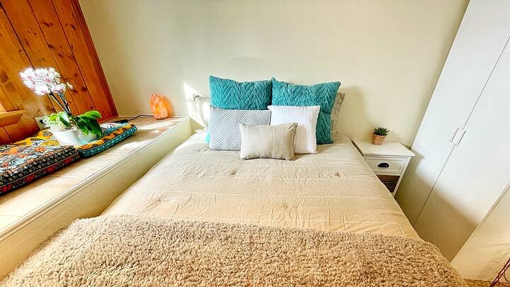 Furnished Finder property 856009_1 photo 7