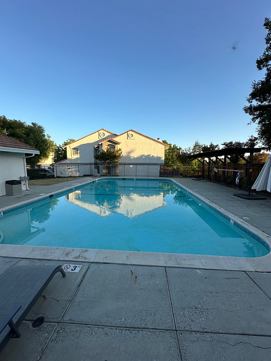 Furnished Finder property 856019_1 photo 8