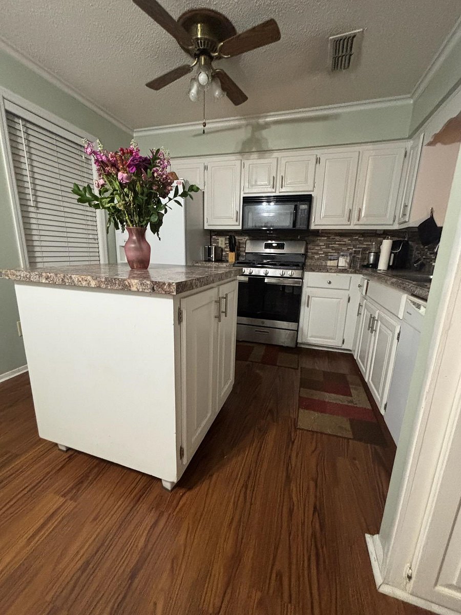 Furnished Finder property 856121_1 photo 10