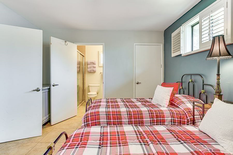 Furnished Finder property 856124_1 photo 13