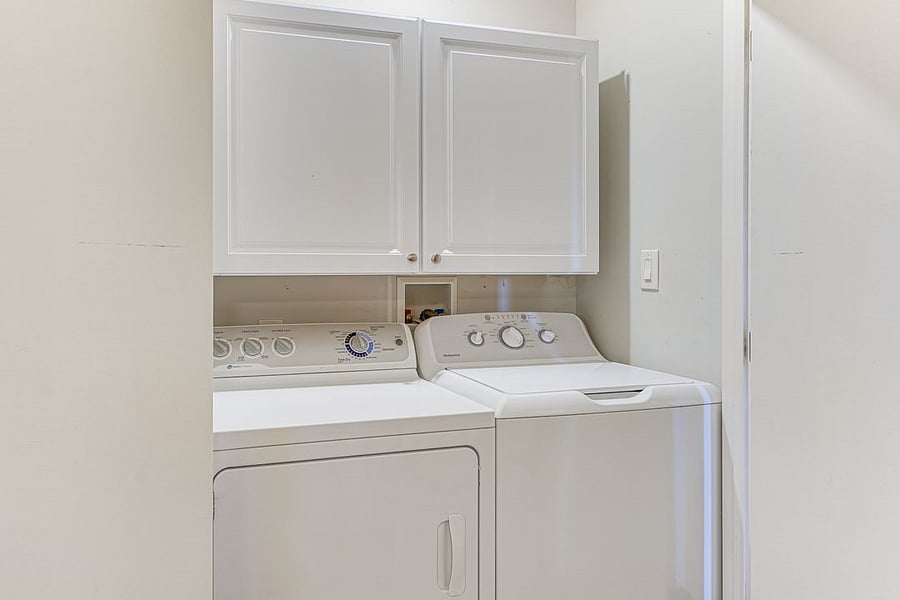 Furnished Finder property 856124_1 photo 17