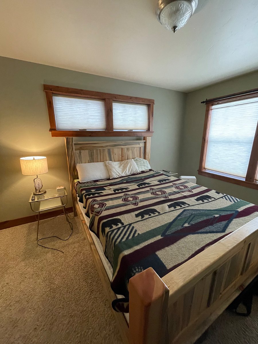 Bedroom #1