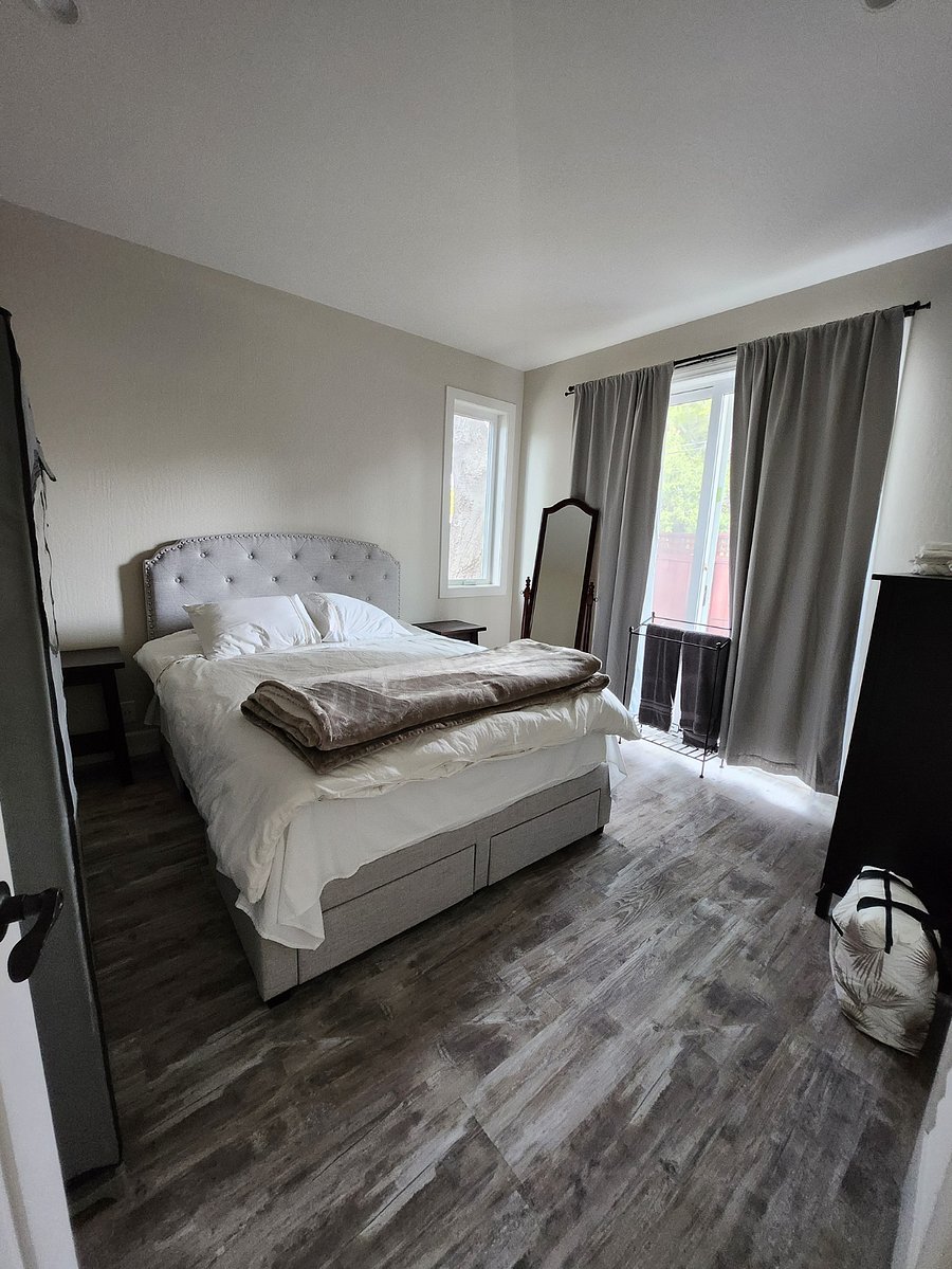 Furnished Finder property 856188_1 photo 15