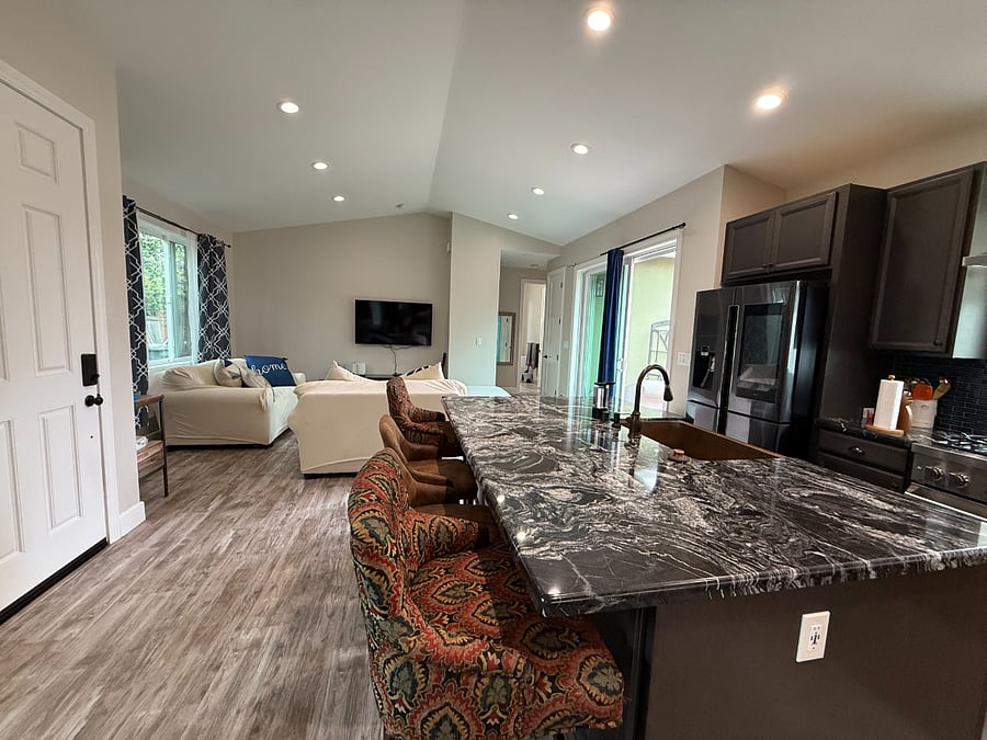 Furnished Finder property 856188_1 photo 3