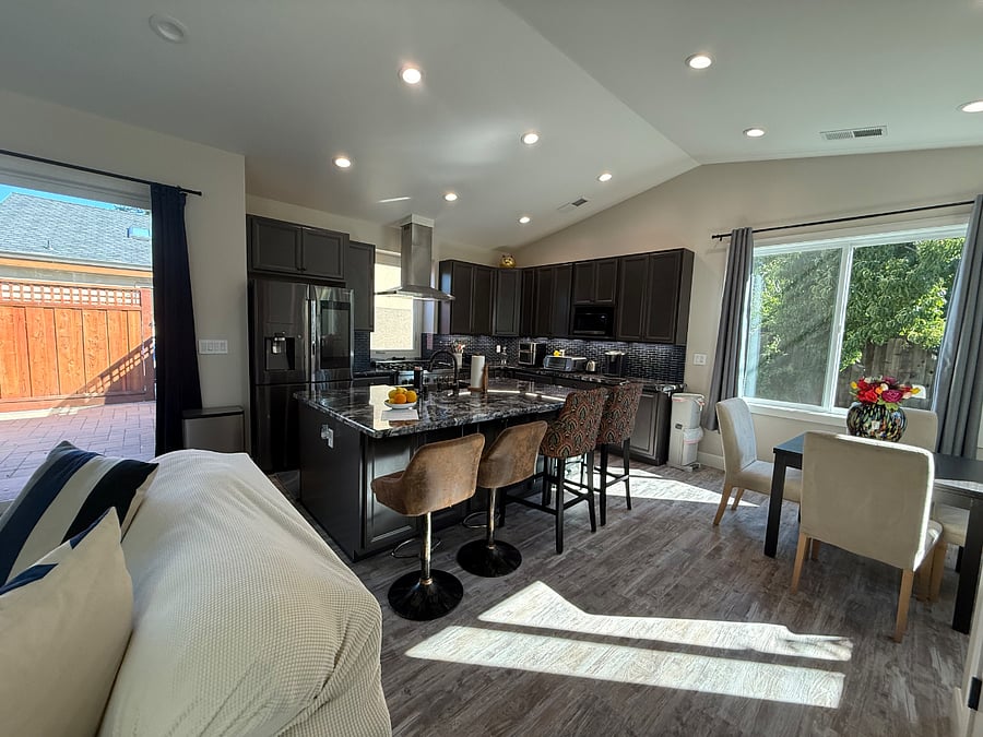 Furnished Finder property 856188_1 photo 39