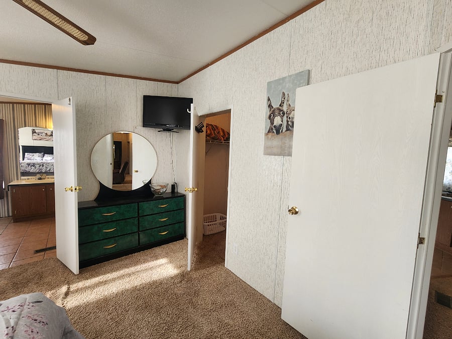 Furnished Finder property 856259_1 photo 18