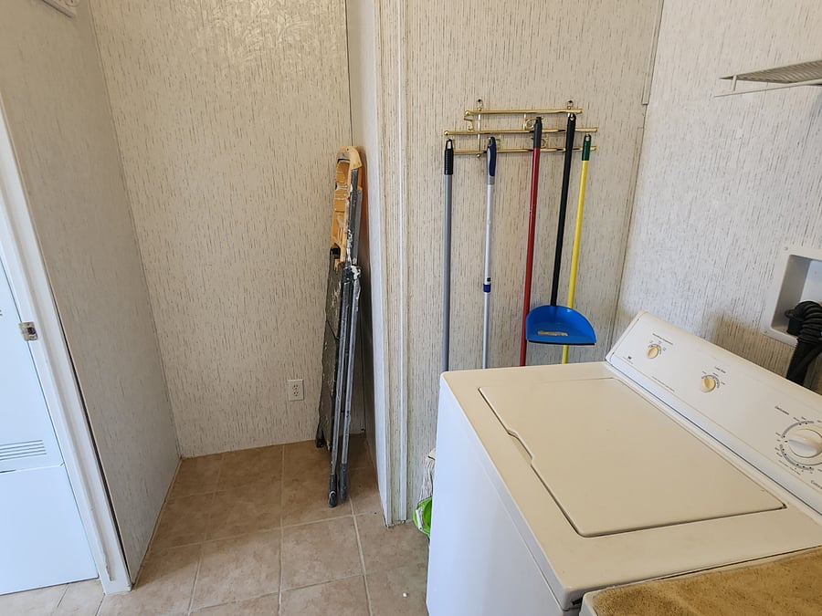 Furnished Finder property 856259_1 photo 22
