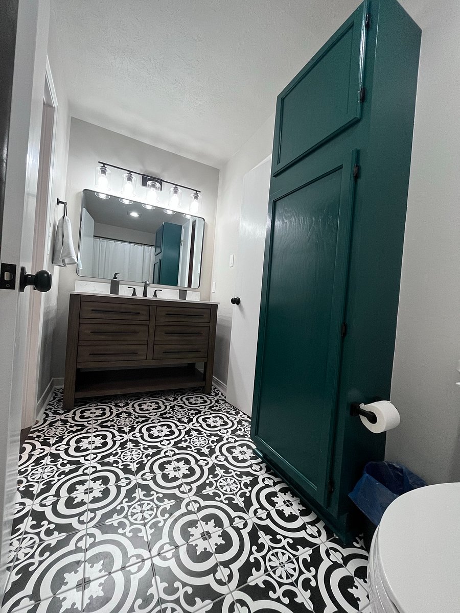 Furnished Finder property 856319_1 photo 8
