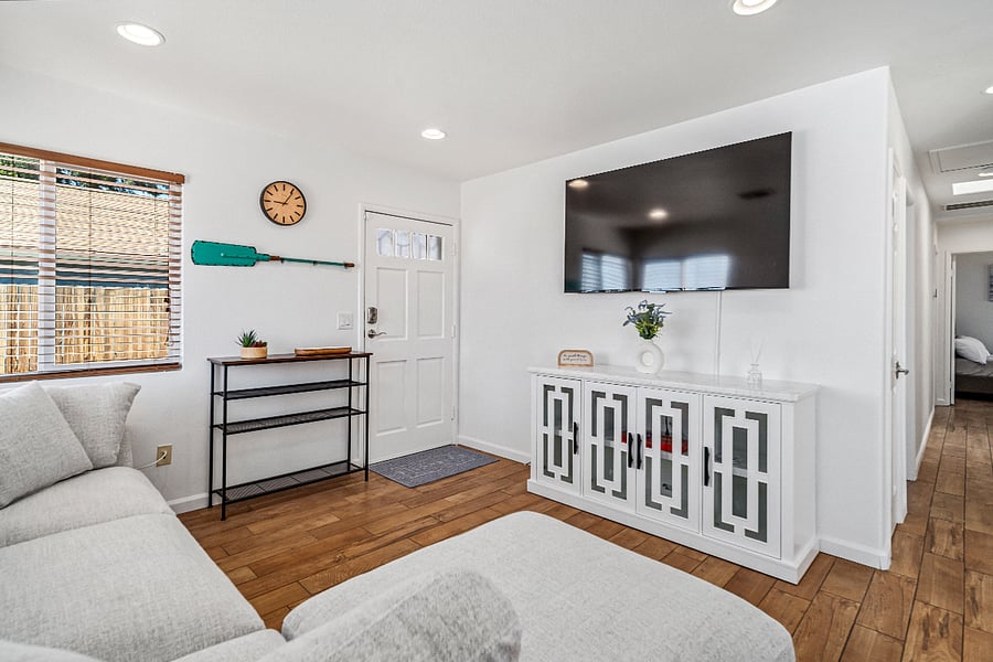Furnished Finder property 856339_1 photo 11