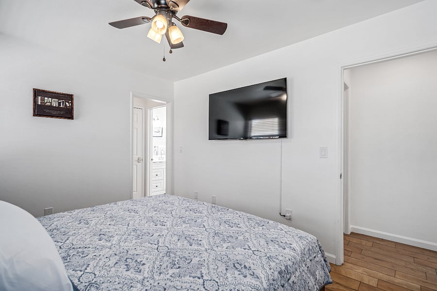 Furnished Finder property 856339_1 photo 17