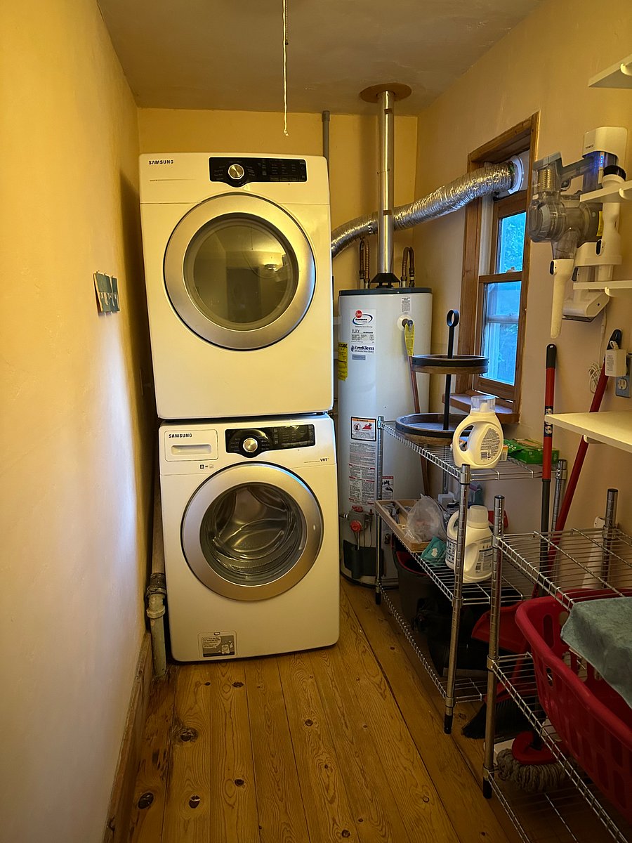 Full size laundry and pantry