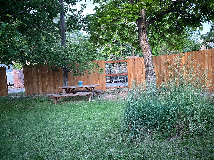 Picnic table
