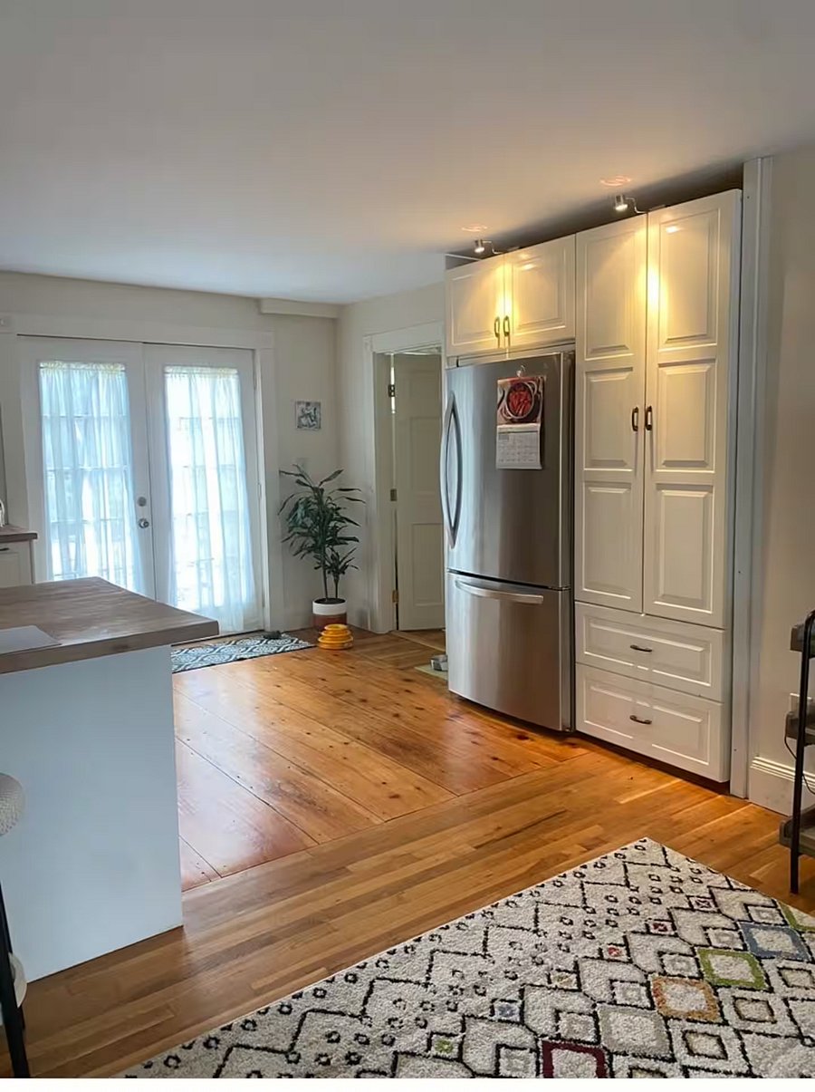 Kitchen / Fridge / Pantry